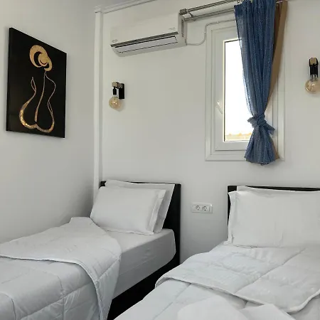 Διαμέρισμα 3 Bedroom House Included Car Rental-heated Jacuzzi Περίσσα