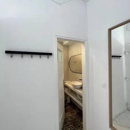 3 Bedroom House Included Car Rental-heated Jacuzzi Appartamento