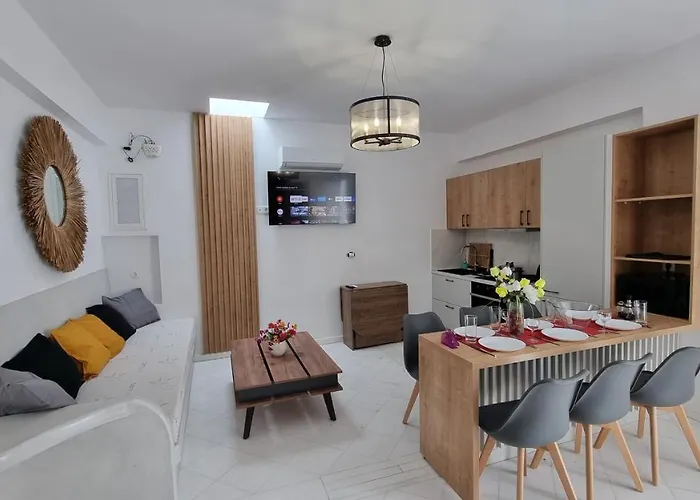 3 Bedroom House Included Car Rental-heated Jacuzzi 佩里萨