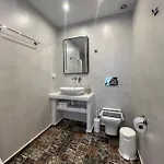 Apartament 3 Bedroom House Included Car Rental-heated Jacuzzi Perissa (Santorini)