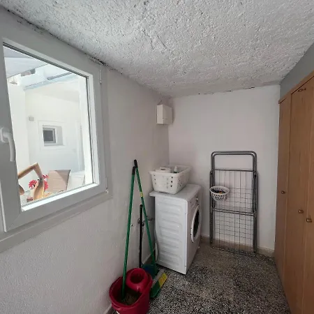Apartment 3 Bedroom House Included Car Rental-heated Jacuzzi